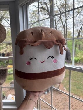 Carmelita the hot chocolate squishmallow NWT 12 in